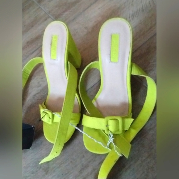 NWT forever 21 women's heels size 7 - Picture 2 of 3